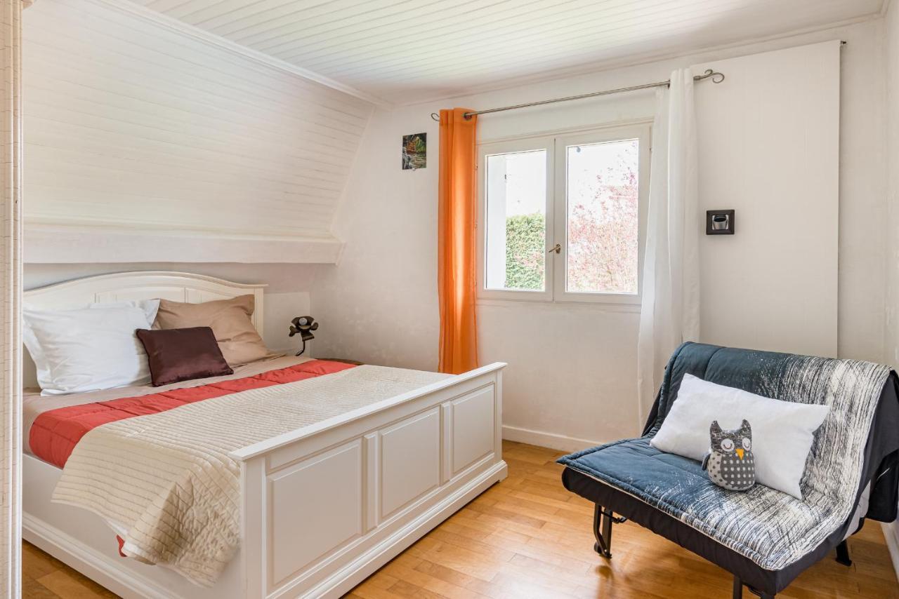 Maison D'Hotes L'Escale Du Loup Blanc Maringes Exteriér fotografie