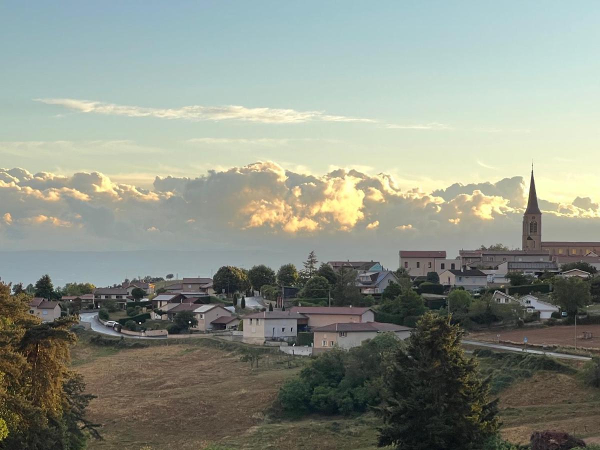 Maison D'Hotes L'Escale Du Loup Blanc Maringes Exteriér fotografie