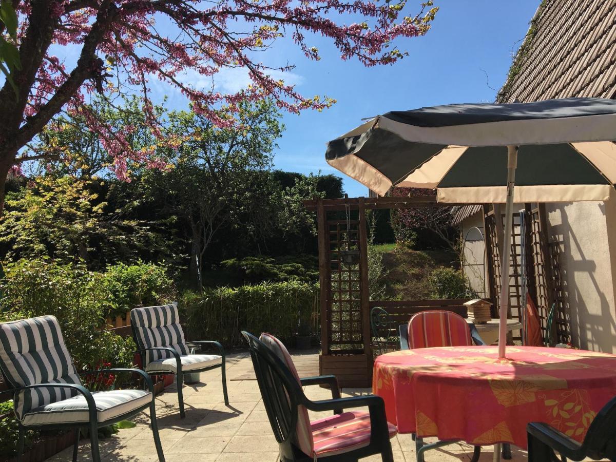 Maison D'Hotes L'Escale Du Loup Blanc Maringes Exteriér fotografie